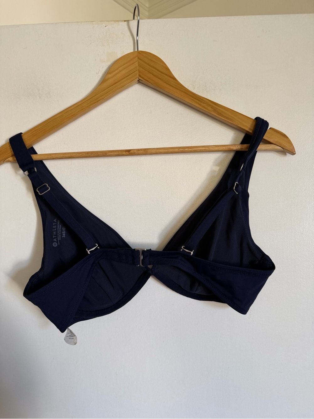 Athleta Navy Blue Plunge Underwire Padded Bikini Top Swimsuit size 34B/C EUC - Picture 3 of 7